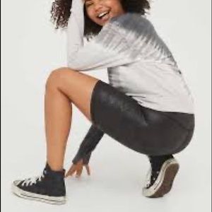 AERIE OFFLINE Crackle 7” Bike Shorts The Hugger High Waisted faux leather XS